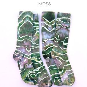 Forest Green Agate Geode Ice Dye Crew Socks Bamboo Tie Dye Hand Dyed Socks Crew
